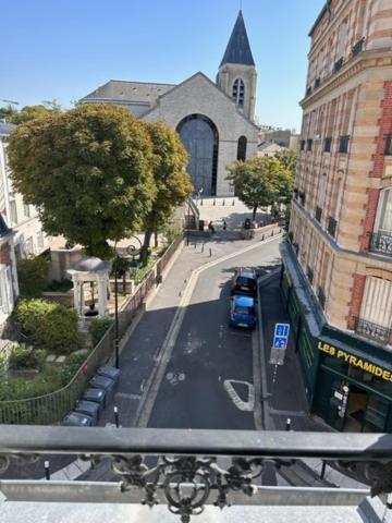 Appartements Sympas Et Confortables Proche De Paris Nanterre Exterior foto