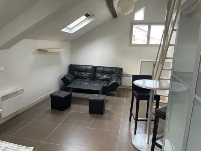 Appartements Sympas Et Confortables Proche De Paris Nanterre Exterior foto